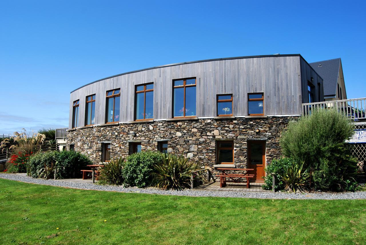 Dolphin Hotel Inishbofin Extérieur photo