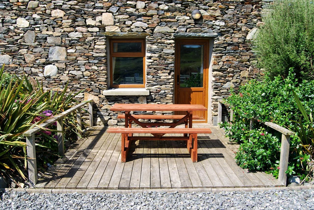 Dolphin Hotel Inishbofin Extérieur photo