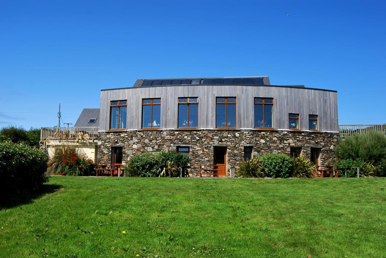 Dolphin Hotel Inishbofin Extérieur photo